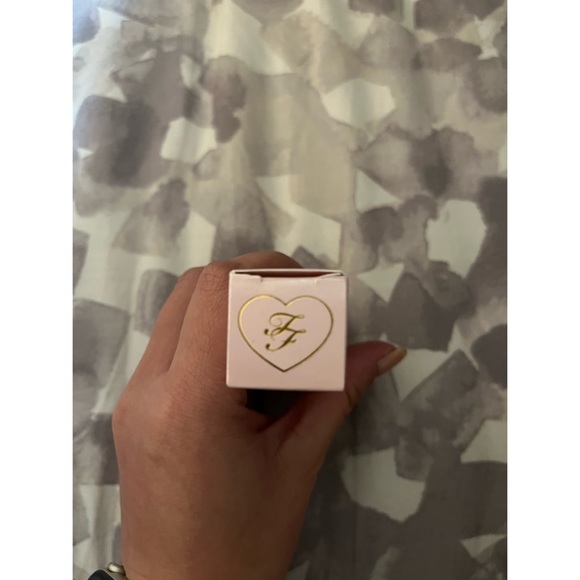 Too Faced Lip Injection Extreme - Picture 3 of 12